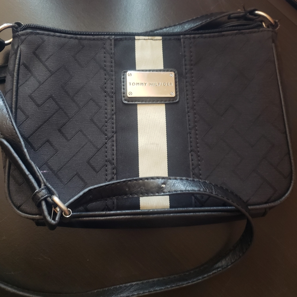Tommy Hilfiger purse